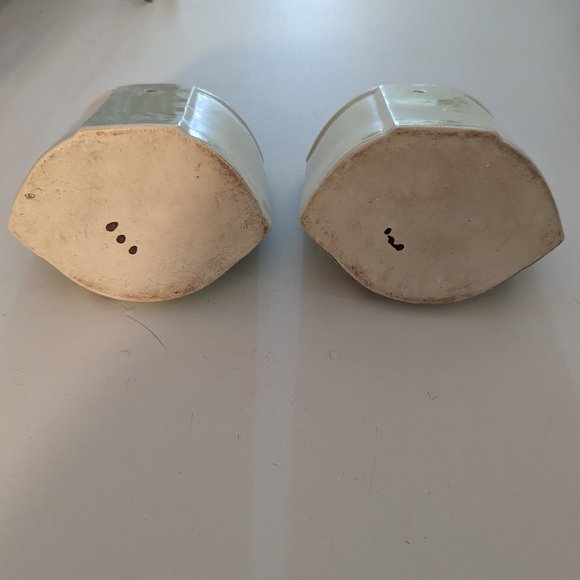 Vintage Floral Planter or Vase Yellow Set of 2 - Picture 5 of 5